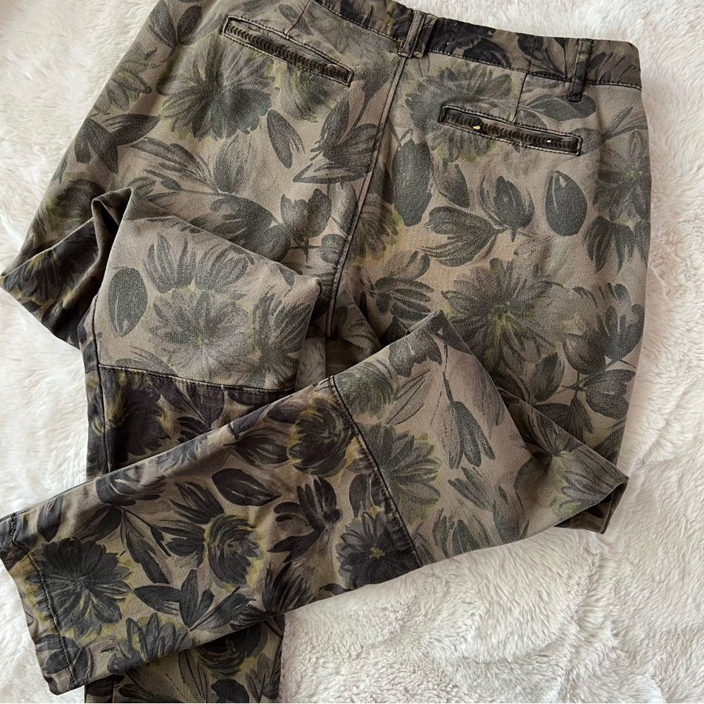 Pilcro Floral Chinos Hyphen Printed Chinos - Picture 10 of 14